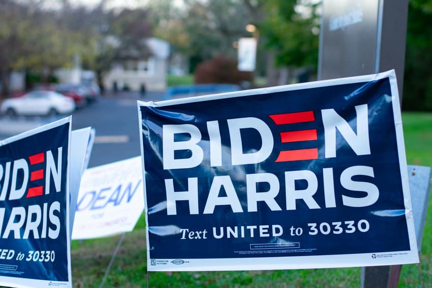 Biden Harris yard signs