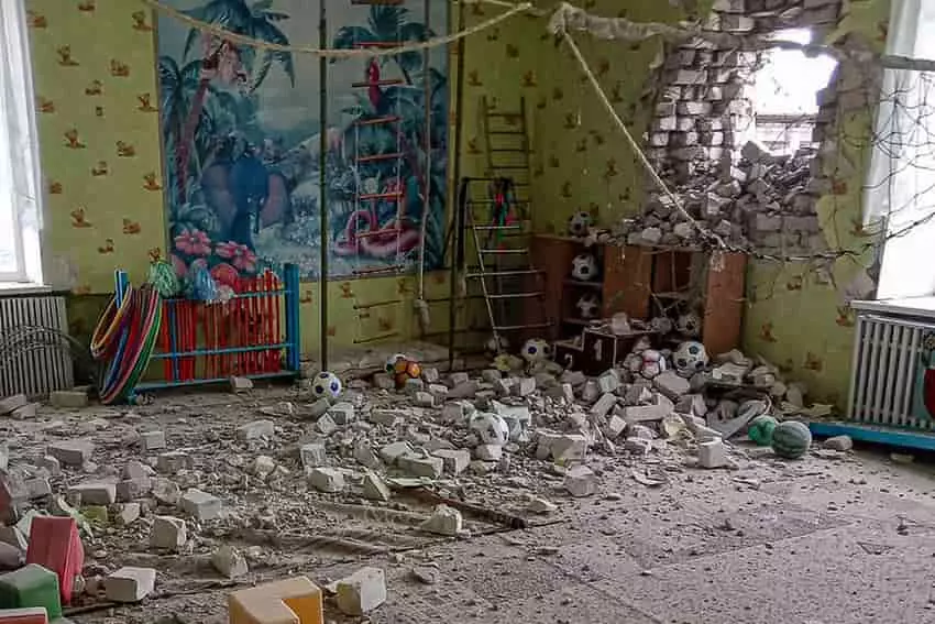 ukraine elementary school shelled