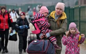 Ukraine children refugees